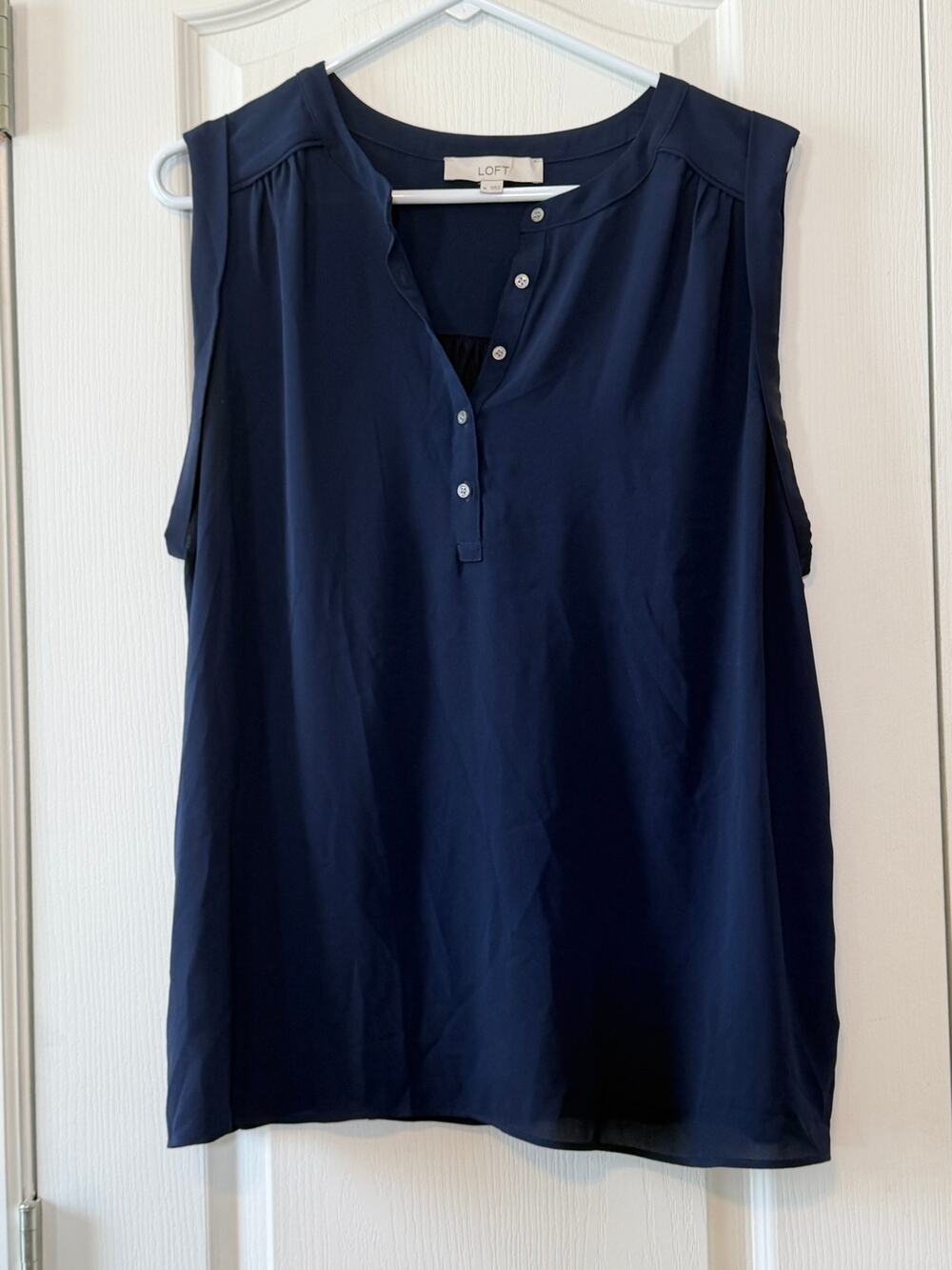 LOFT Navy Blue Sleeveless Henley Blouse Top V-Neck Button Women's Size XL